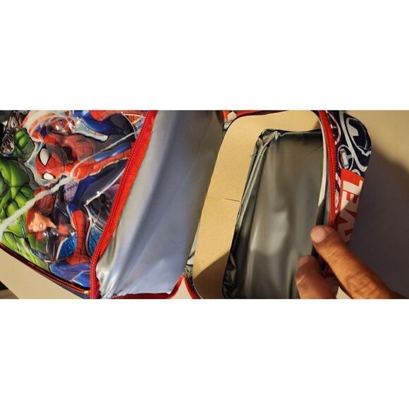 Marvel Insulated Lunch Bag - Picture 6 of 8